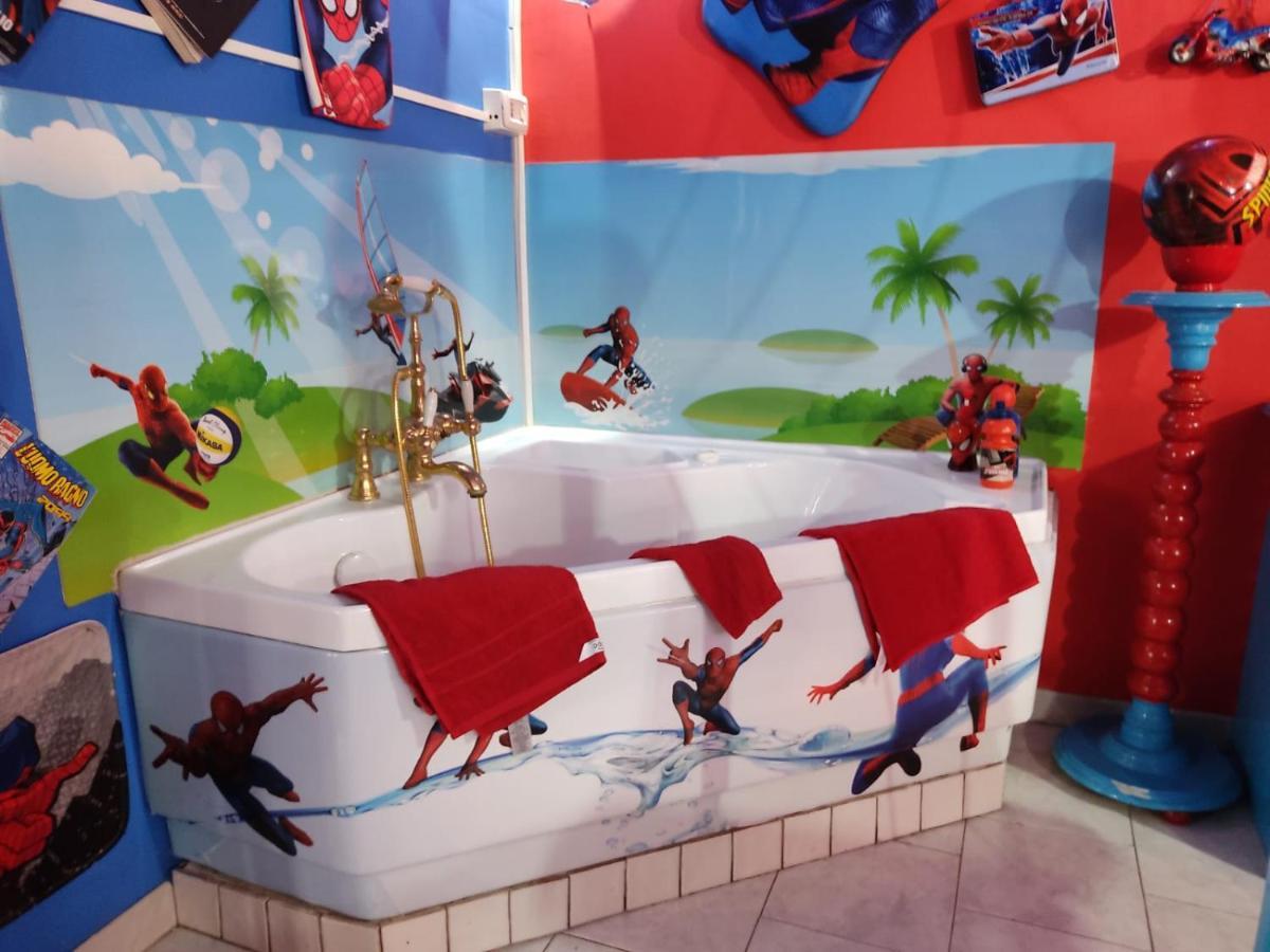Отель Spiderman House Катания Экстерьер фото